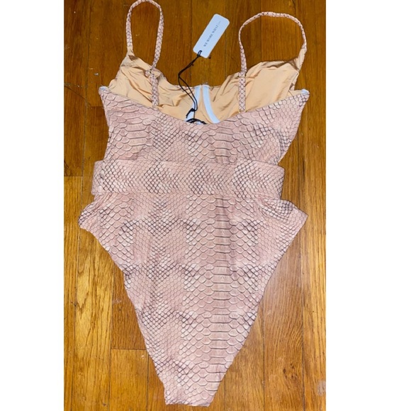 NWT WeWoreWhat Danielle One Piece in Tan Snake Skin - Picture 4 of 6
